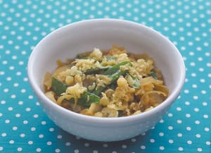 きぬさやと玉ねぎのたぬき煮