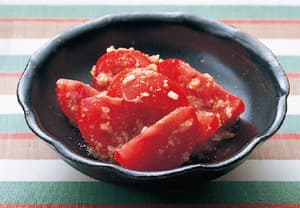 トマトのごまあえ
