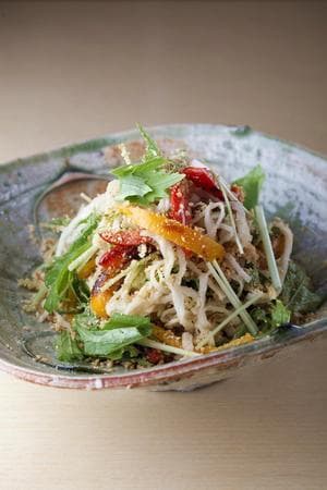 切り干し大根と焼きパプリカ、水菜のごまだれサラダ