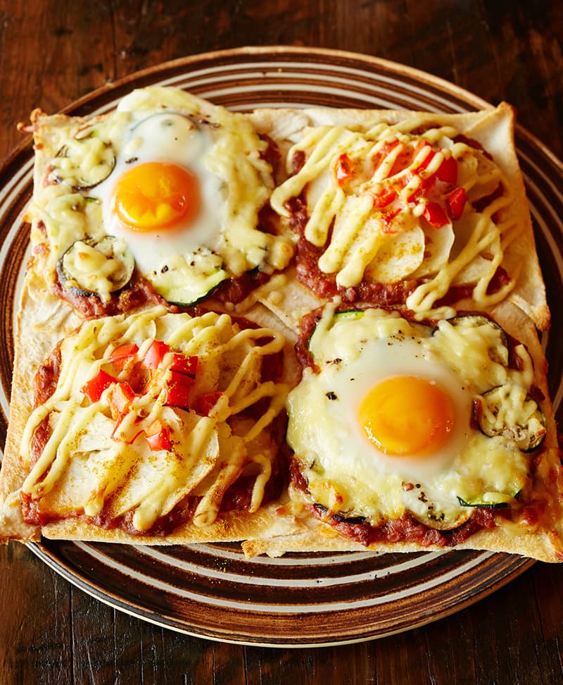 ベジエッグとマヨポテトのカレー食パンピザ