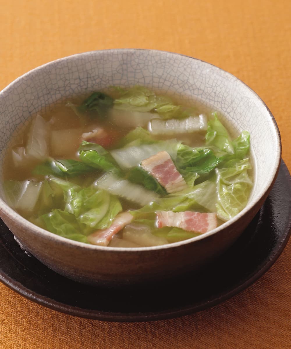 白菜とベーコンのスープ