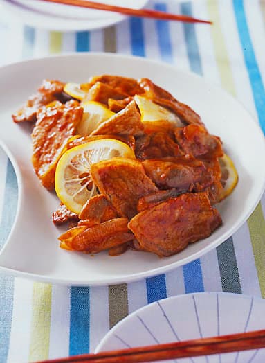 豚肉のケチャップ炒め
