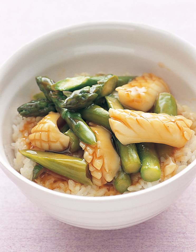 アスパラといかの中華あんかけ丼