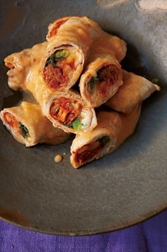 豚キムチチーズのレンジ肉巻き