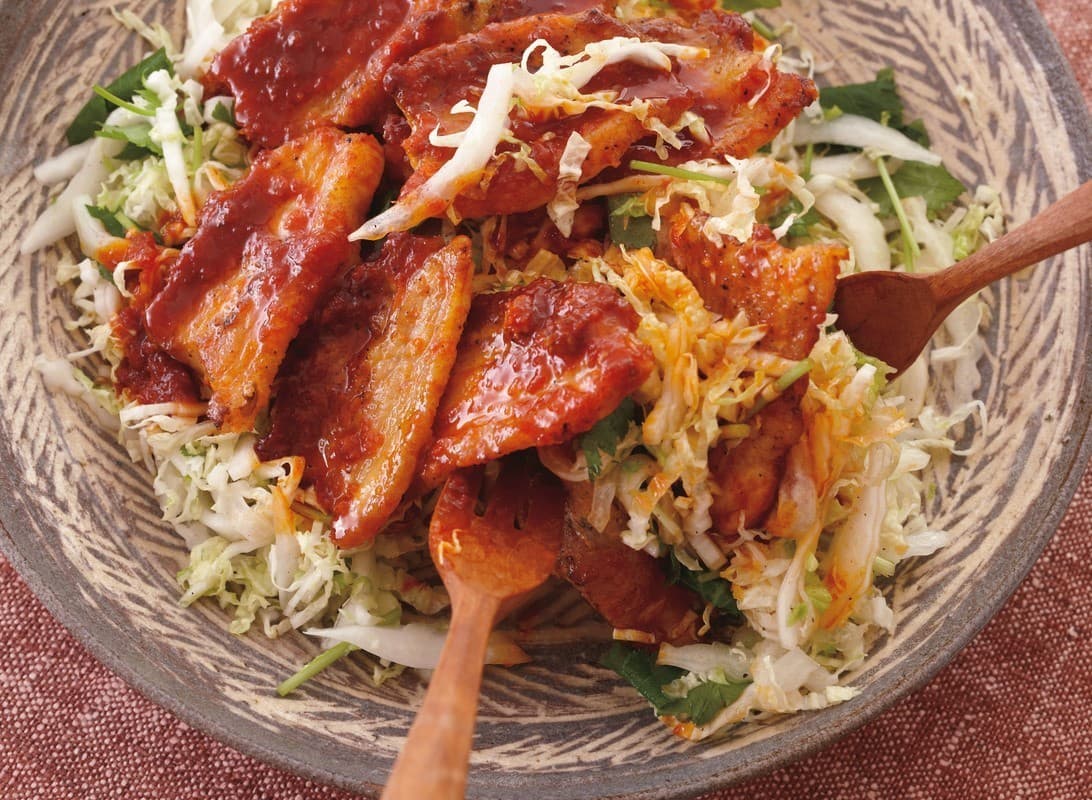 韓国風しょうが焼きと白菜のサラダ仕立て