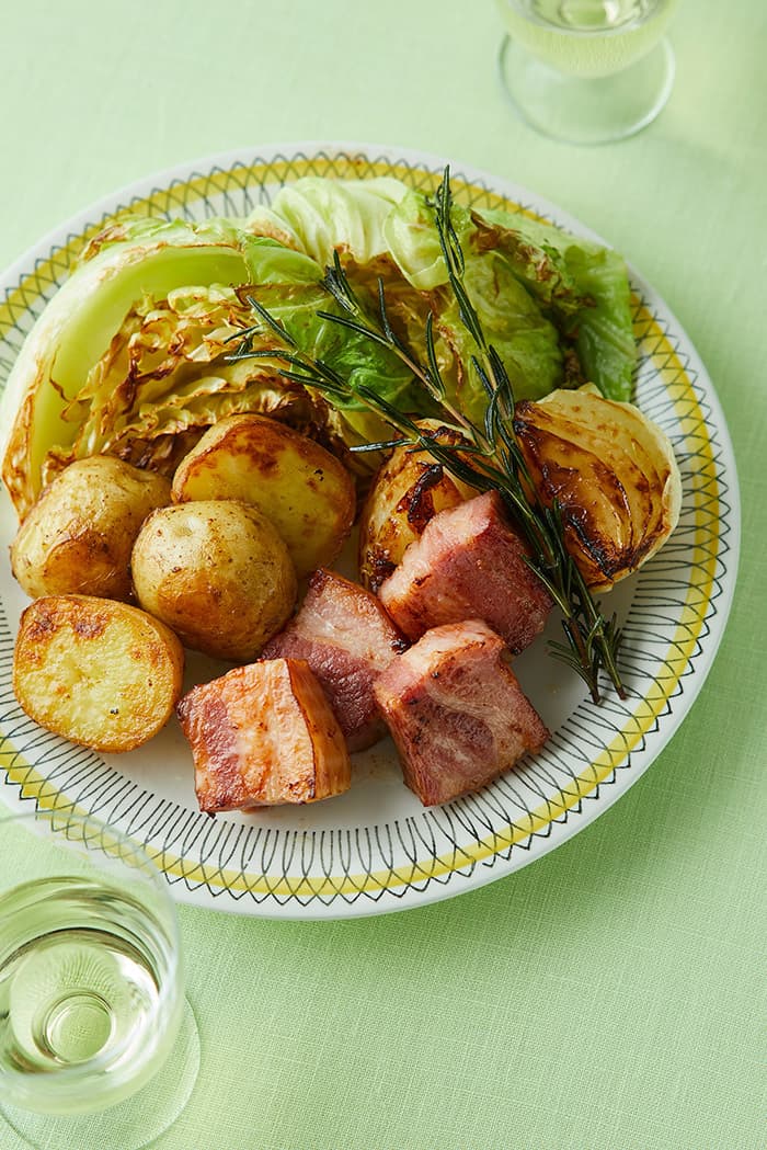 春野菜とベーコンのローズマリー焼き