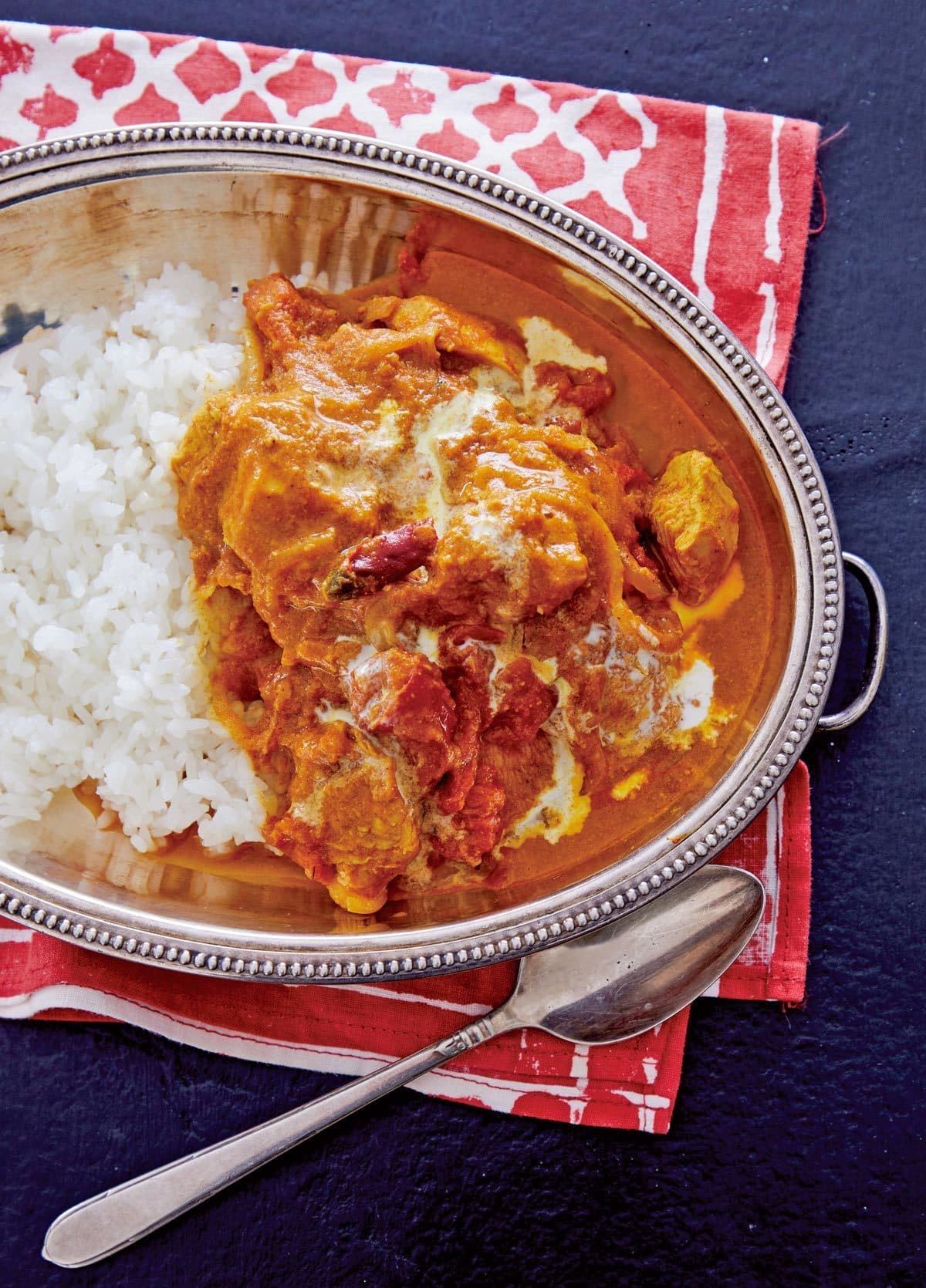 たっぷりトマトのバターチキンカレー