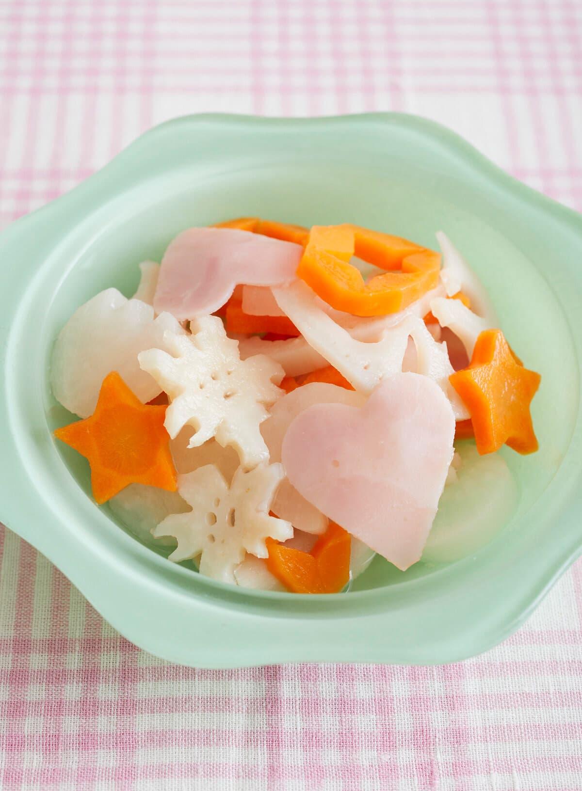 型抜き野菜とハムの甘酢浅漬け