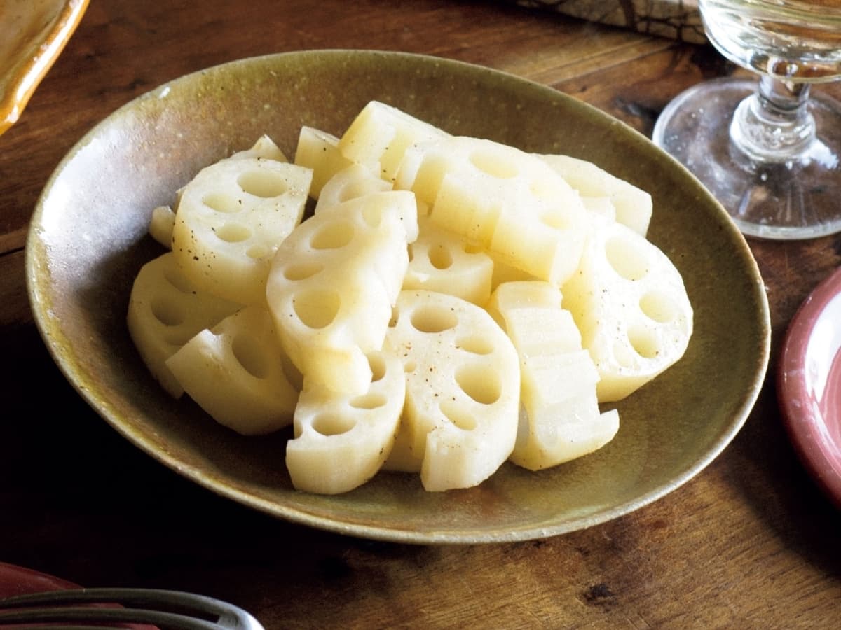 れんこんのごま油蒸し