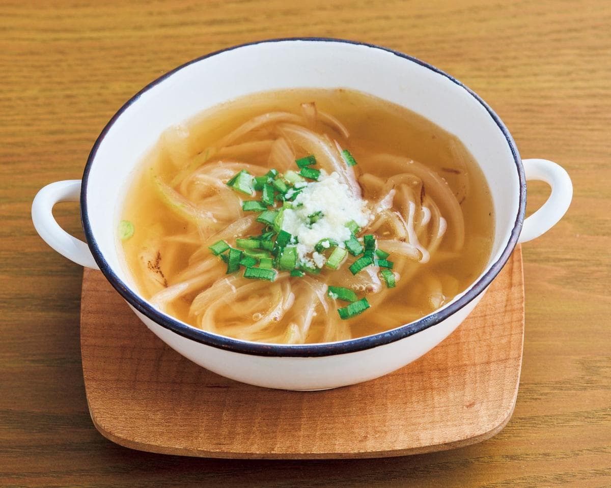 炒め玉ねぎのチーズスープ