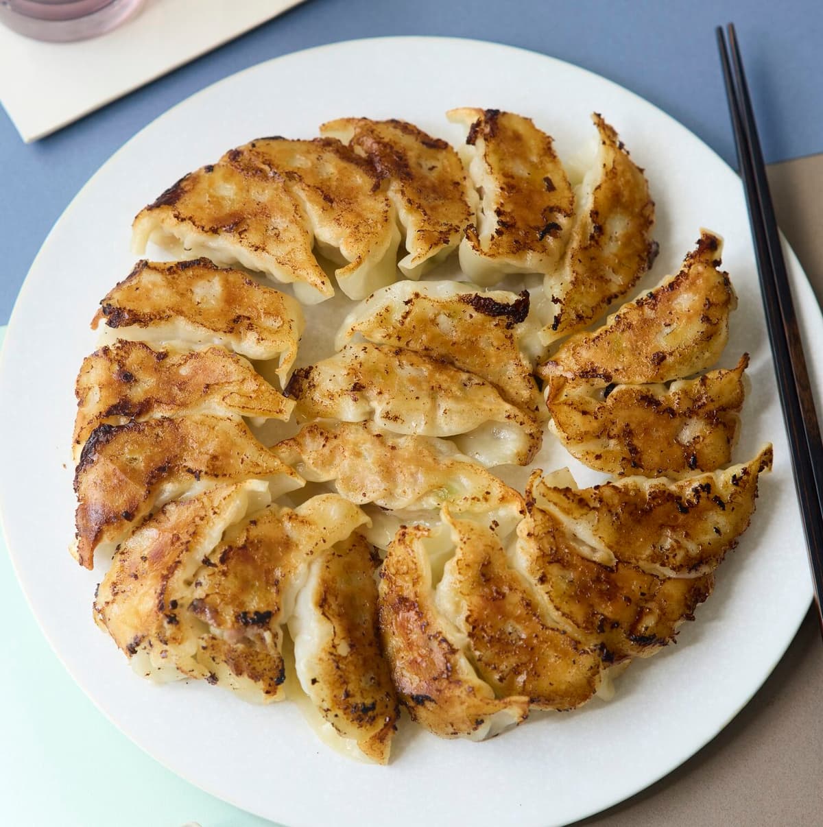 キャベツの焼き餃子