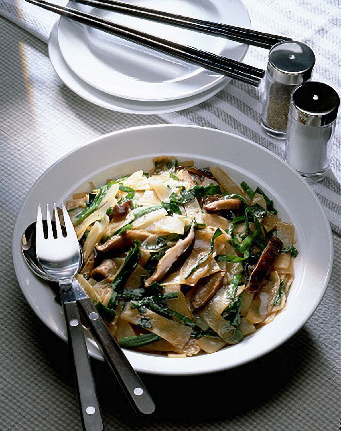 干ししいたけとじゃがいもの炒めもの