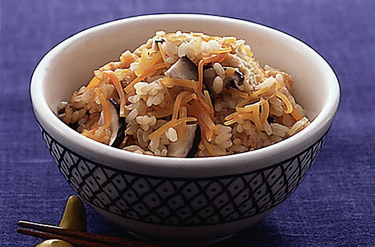 しいたけとにんじんの炊き込みご飯