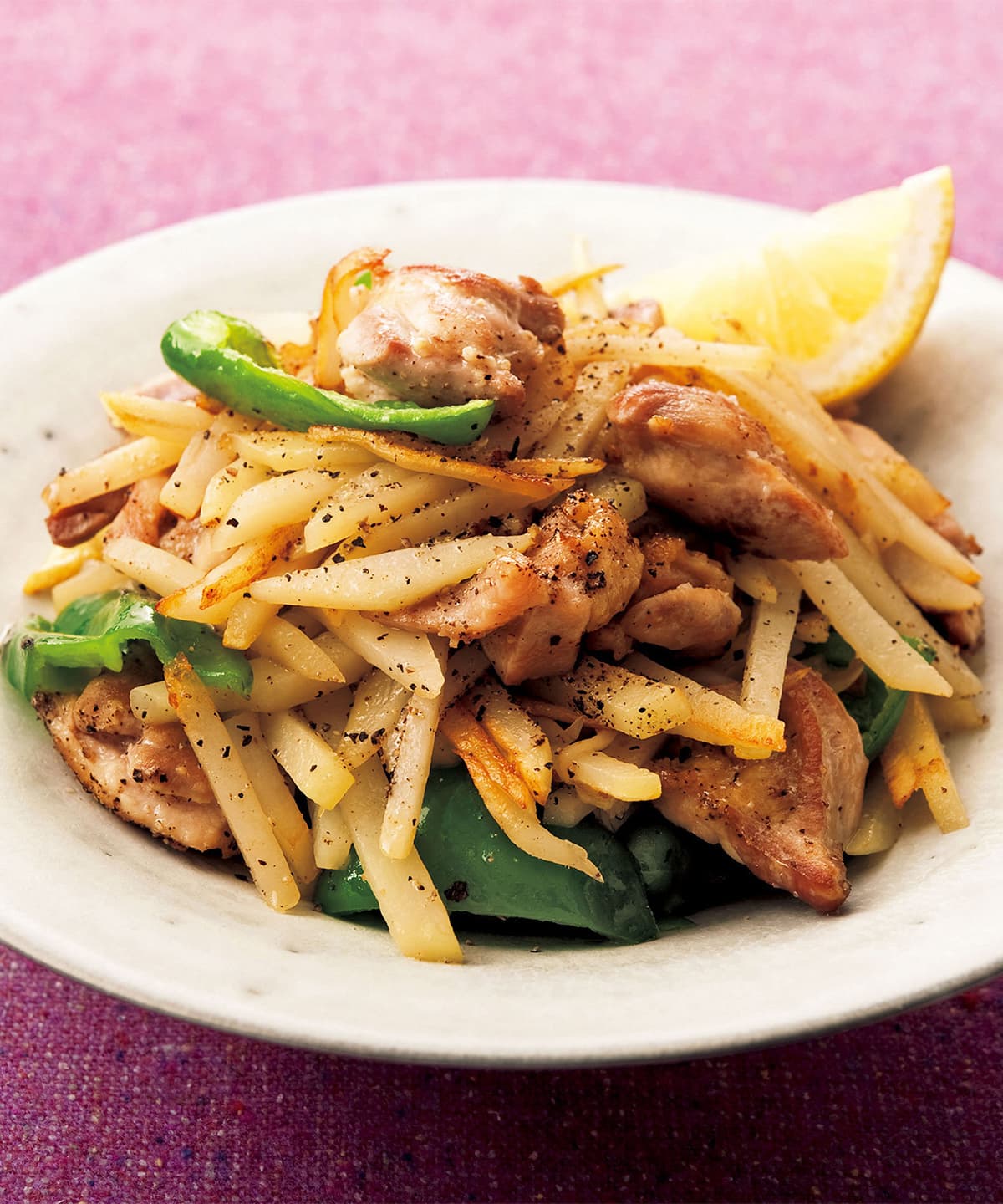 じゃがいもと鶏肉のガーリック炒め