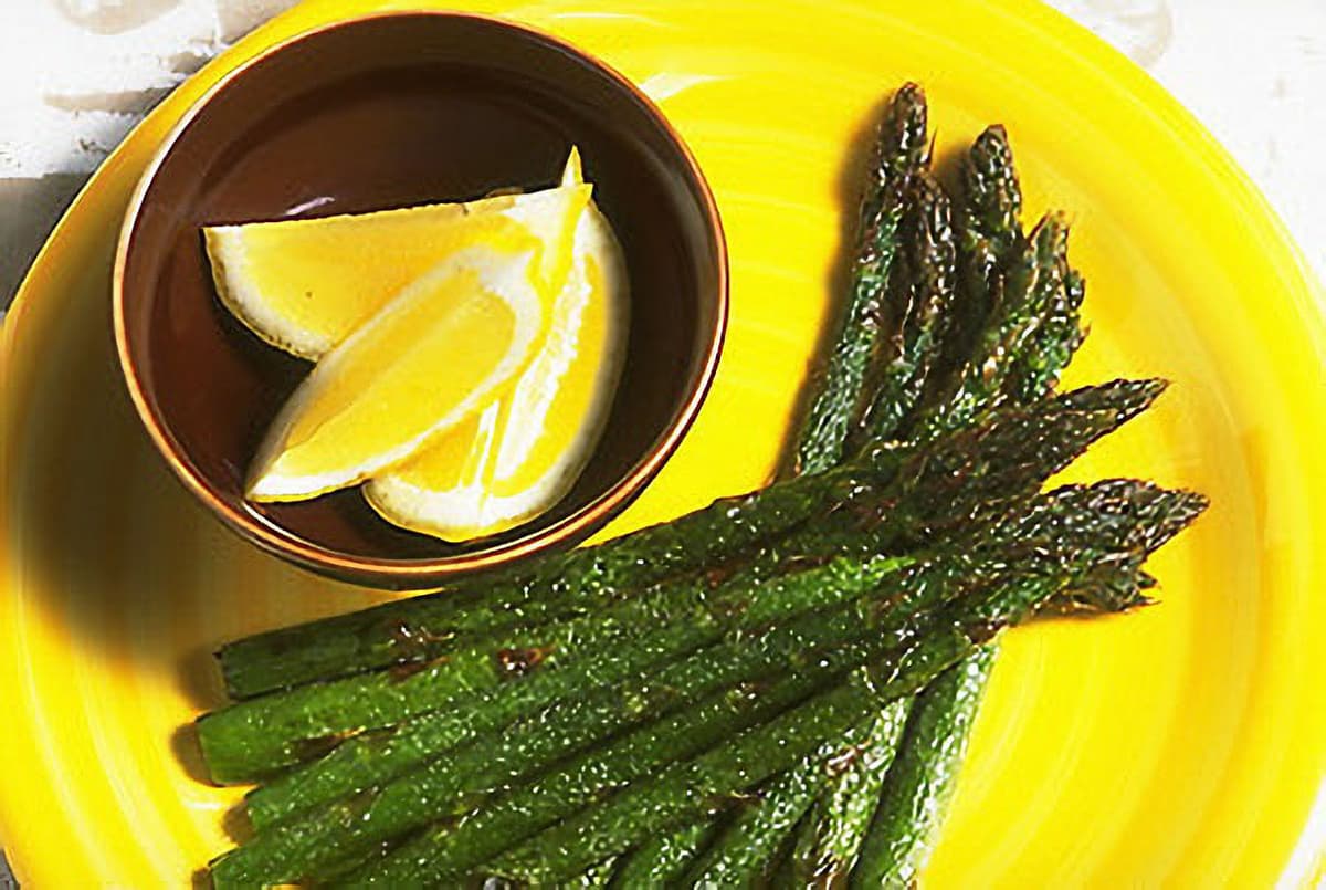 アスパラガスの素揚げ