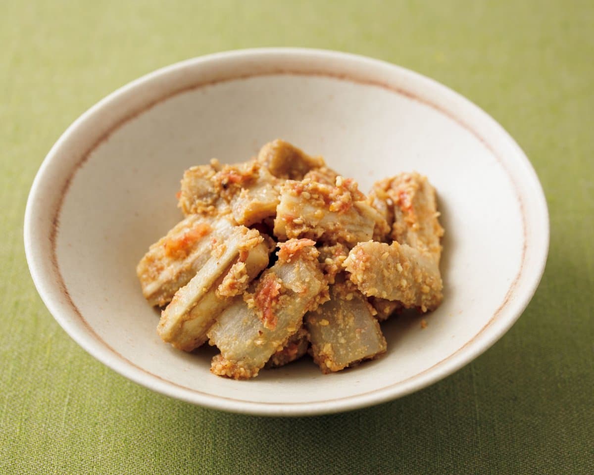 たたきごぼうの梅ごまあえ