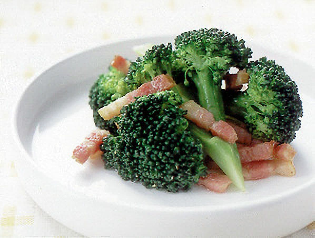 ブロッコリーとベーコンの炒めもの