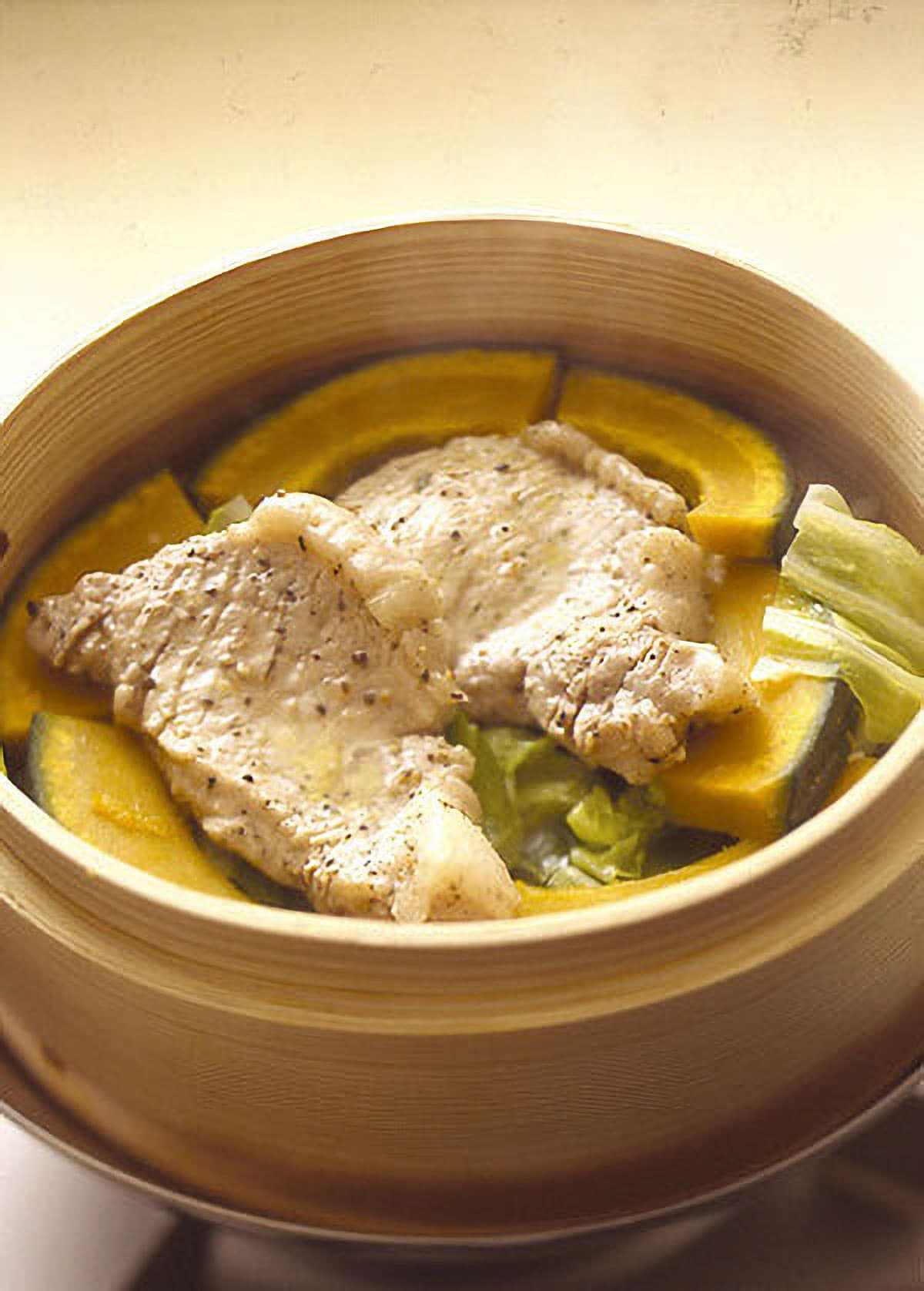 豚肉の柔らか蒸し