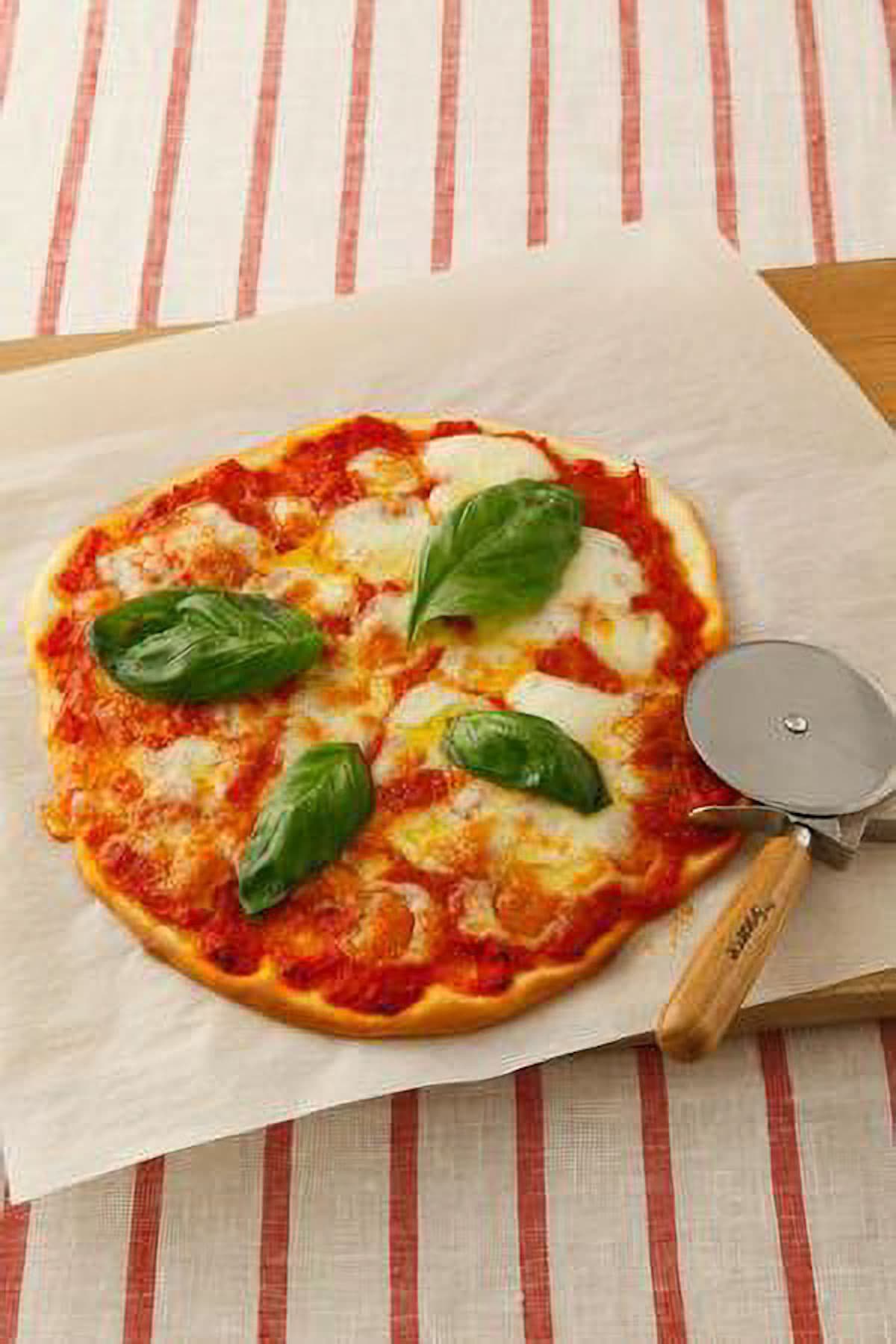 ピザ マルゲリータ