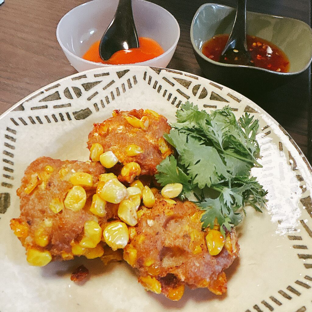 トウモロコシのすり身揚げ