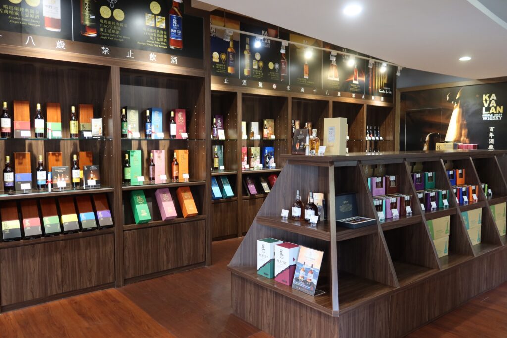 台湾ウイスキーKAVALAN