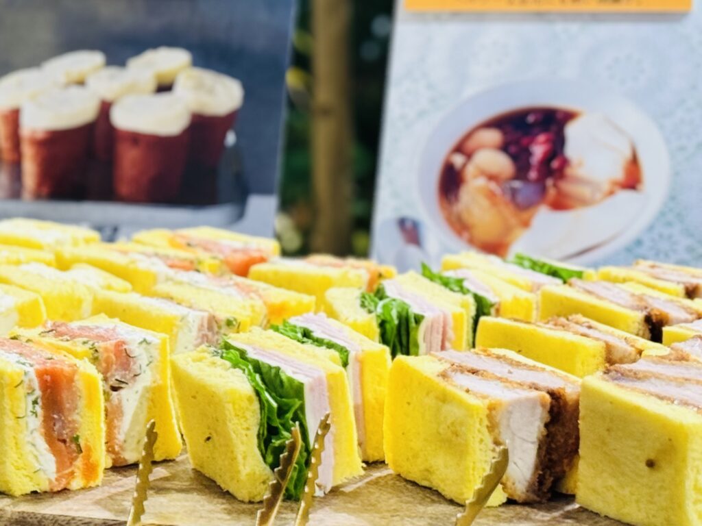 おかずサンド
カツサンド
たまごサンド
サーモンサンド
ハムサンド