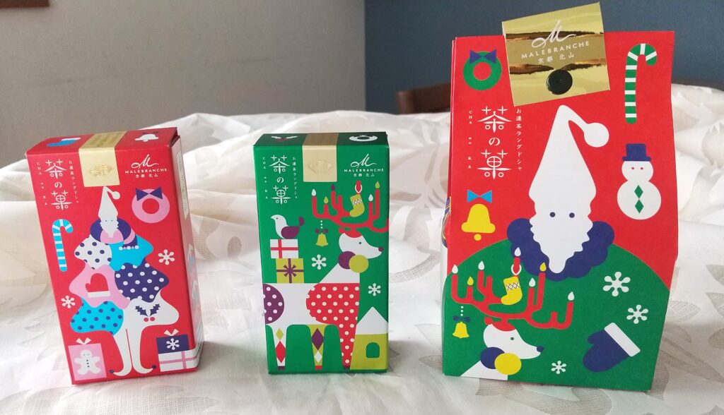 お菓子の箱３つ