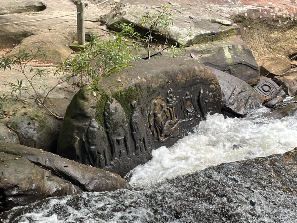 クバールスピアンの水中遺跡
