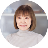 牧野直子先生の正面向き写真