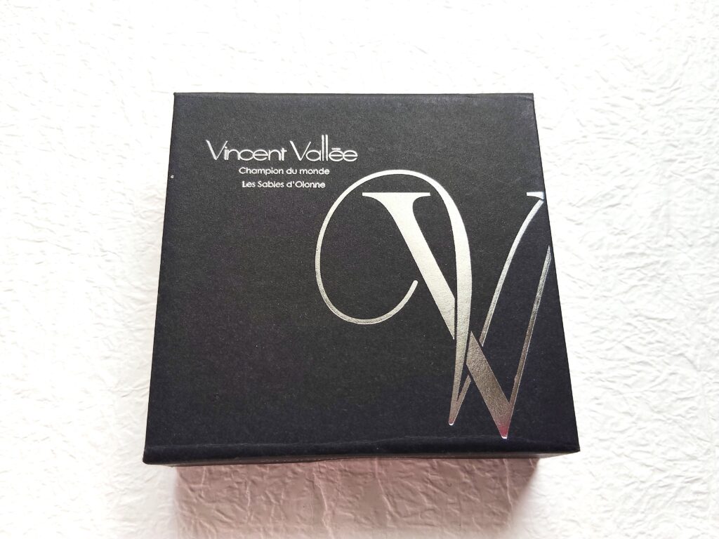 ヴァンサン・ヴァレのチョコレートの黒い箱