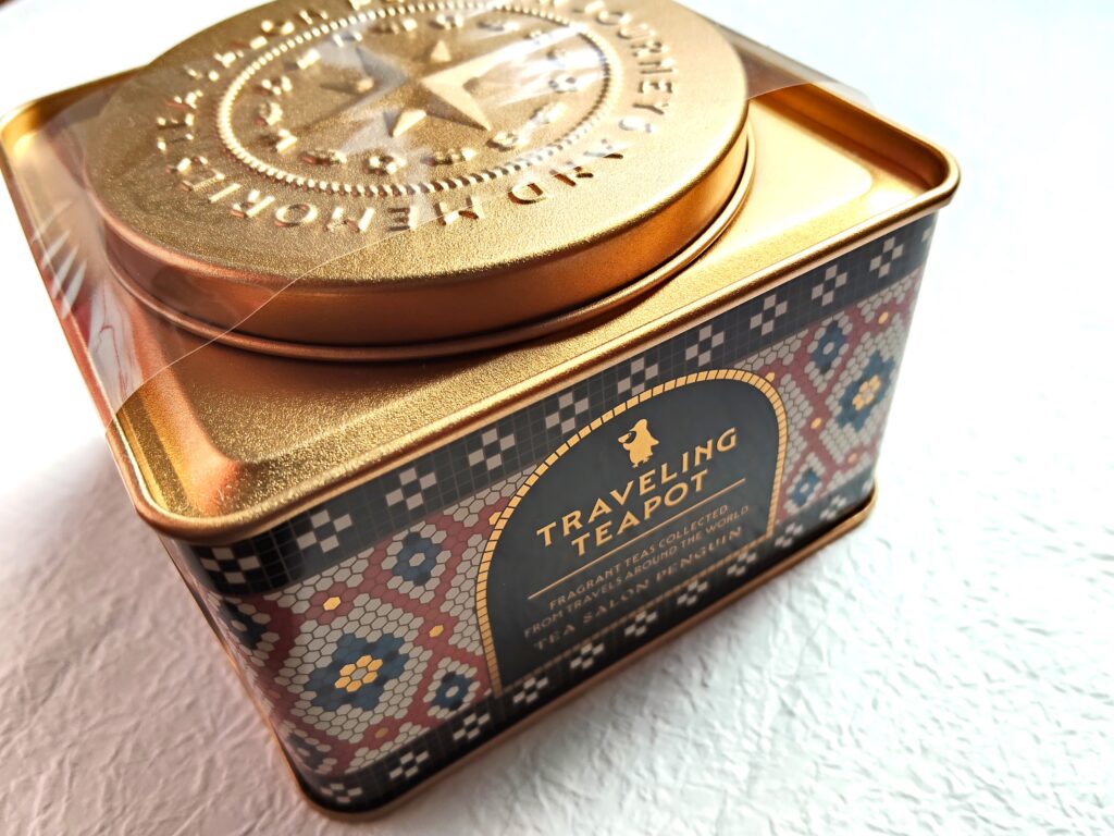 モロゾフ喫茶ペンギンの紅茶缶デザインのチョコレート