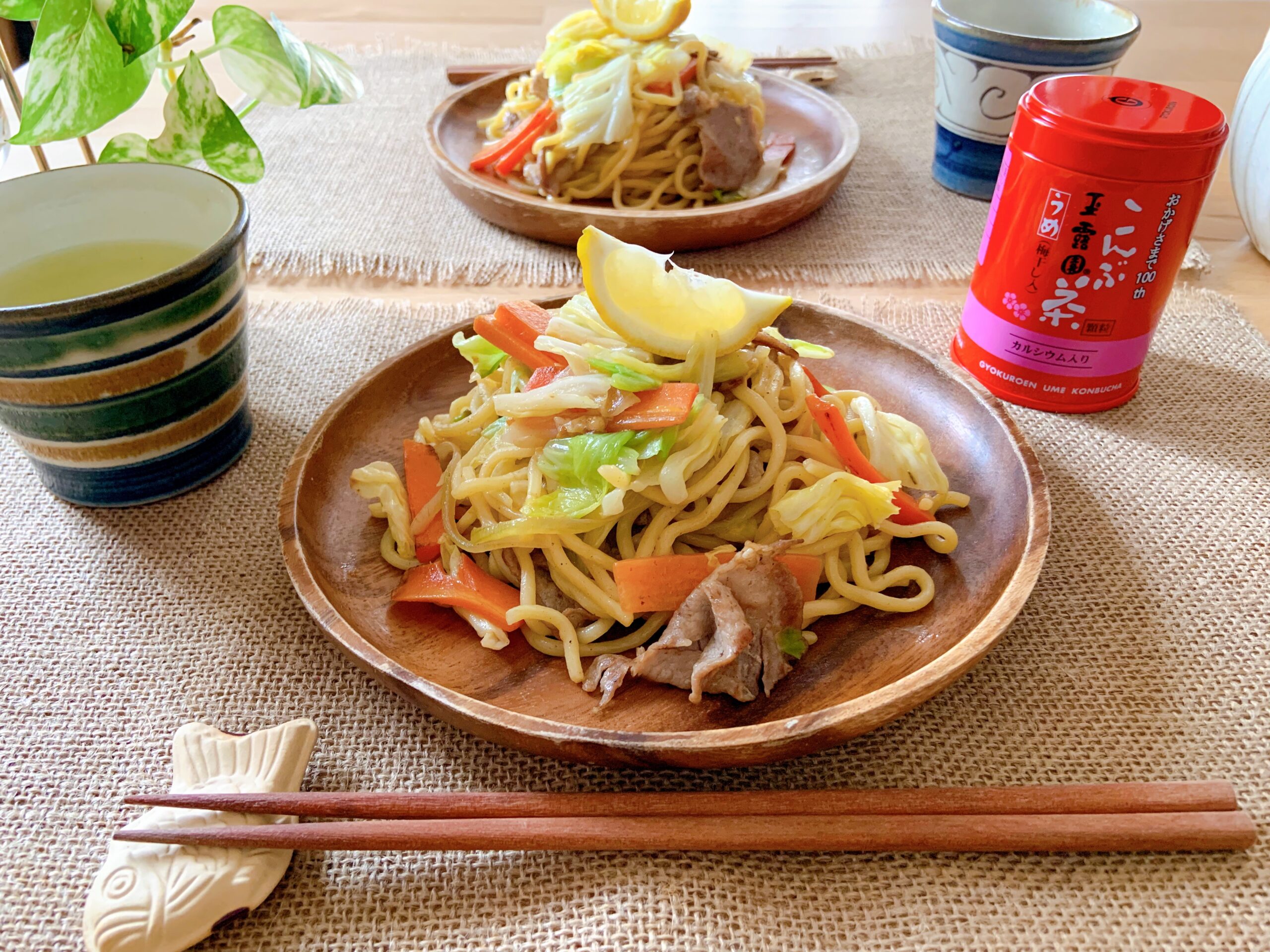 うめこんぶ茶で作る「簡単さっぱり塩焼きそば」