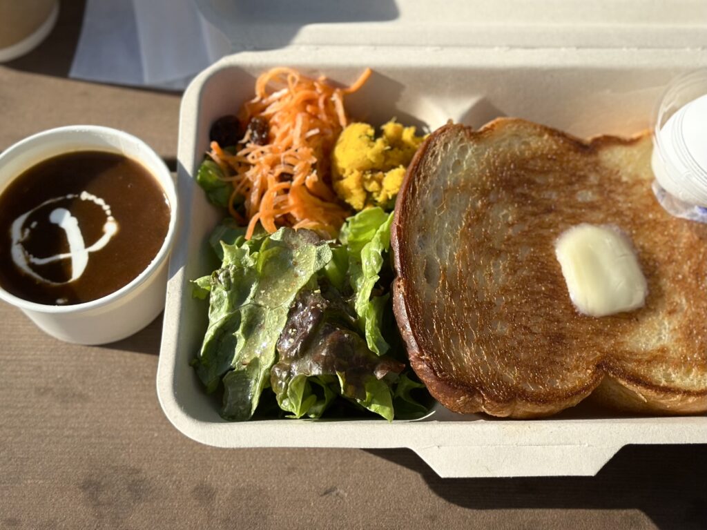 カレーモーニング