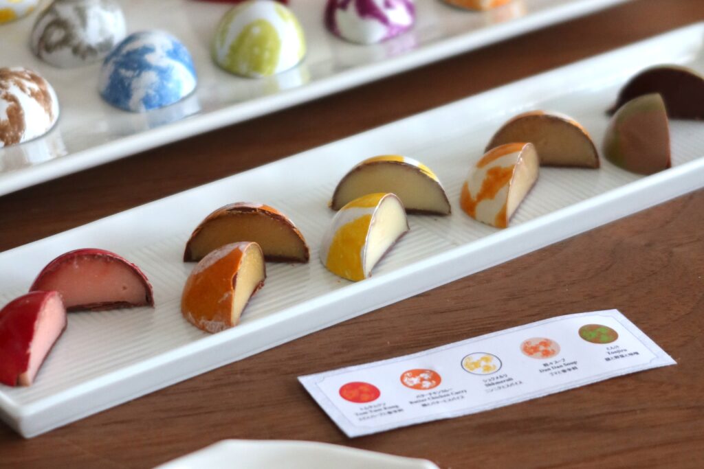 アーティチョークの世界を旅するチョコ