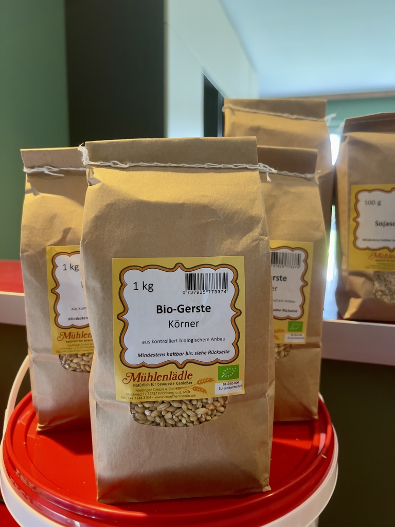 自家製麦麹　麦麹づくり
麹作り　自家製麹