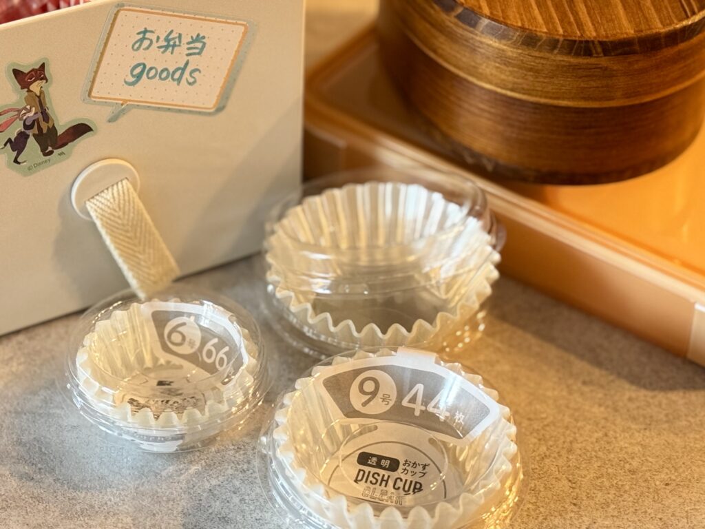 100円で買えるセリアのおかずカップ　透明