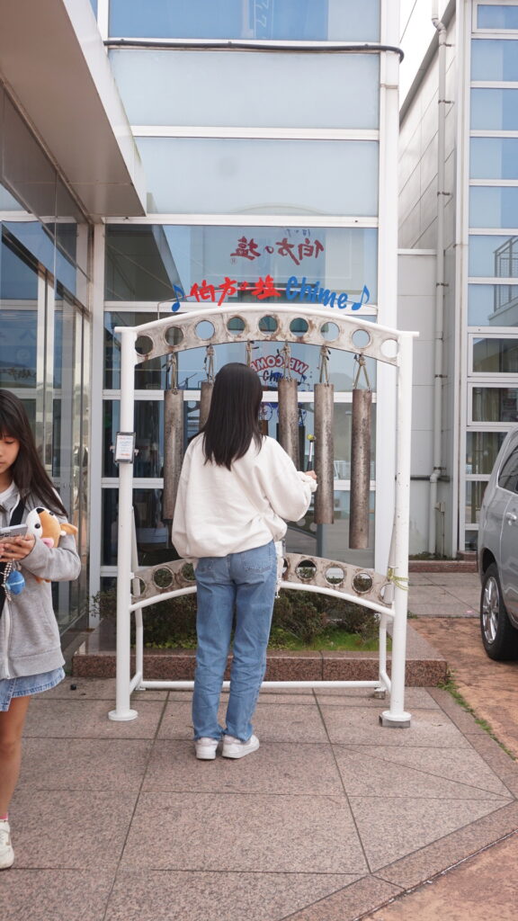 広島、瀬戸内、今治、松山旅行。家族4人バックパックで旅しました。この日は伯方の塩の工場見学をし、しまなみ来島海峡遊覧船で渦潮を見たり、今治の白楽天で焼き豚卵飯を食べました。