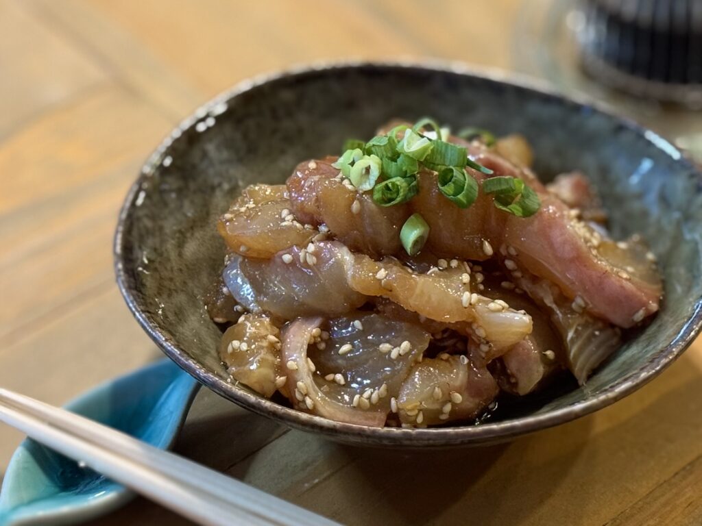 はつかり醤油で作った鯛の漬け