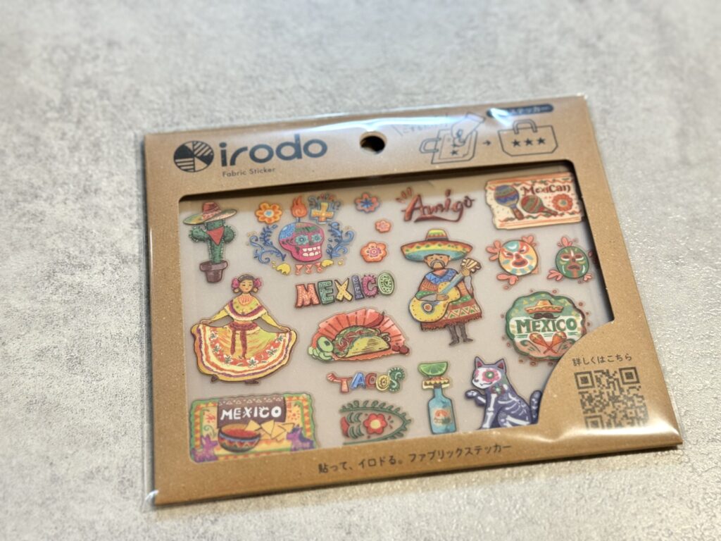 メキシコ柄のカラフルなステッカー